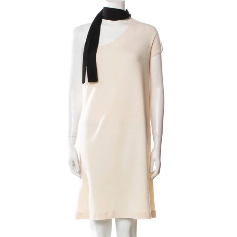 Chanel women vintage 2007 cream black knit dress size 40 $2999